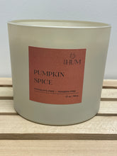 Load image into Gallery viewer, SoHum Wood Wick Candle