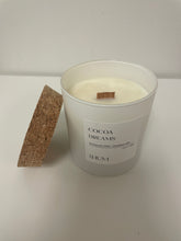 Load image into Gallery viewer, SoHum Wood Wick Candle