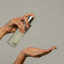 Load image into Gallery viewer, Refresh-Gel Cleanser with Peppermint + Oat Protein