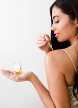 Load image into Gallery viewer, NusaHolistick Matahari Youthful Facial Oil